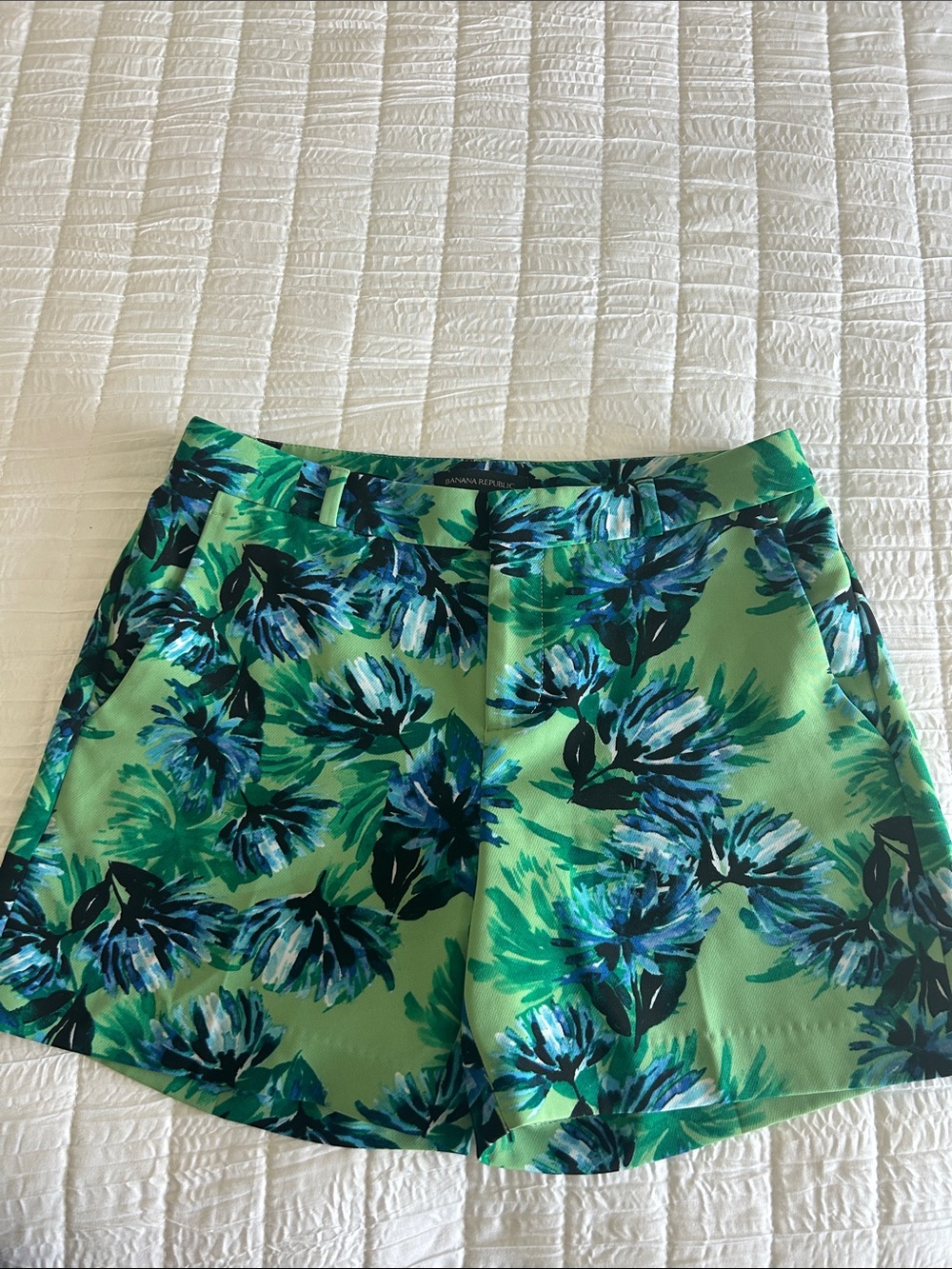 Banana Republic Green Floral Print Shorts